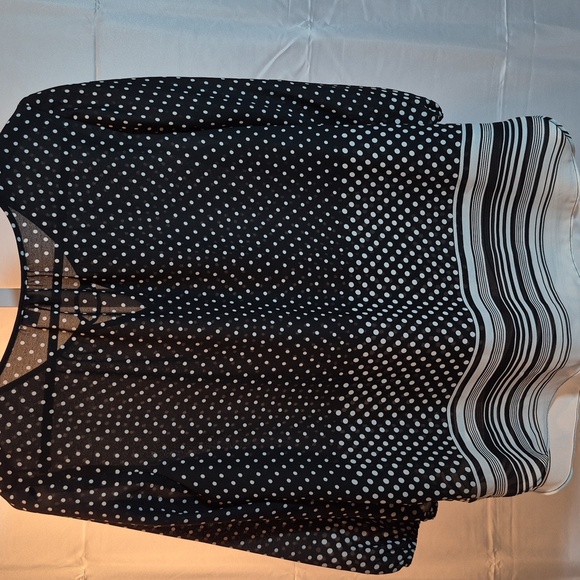 Black And White Polka Dot And Striped Blouse Size 14/16W - Picture 6 of 6